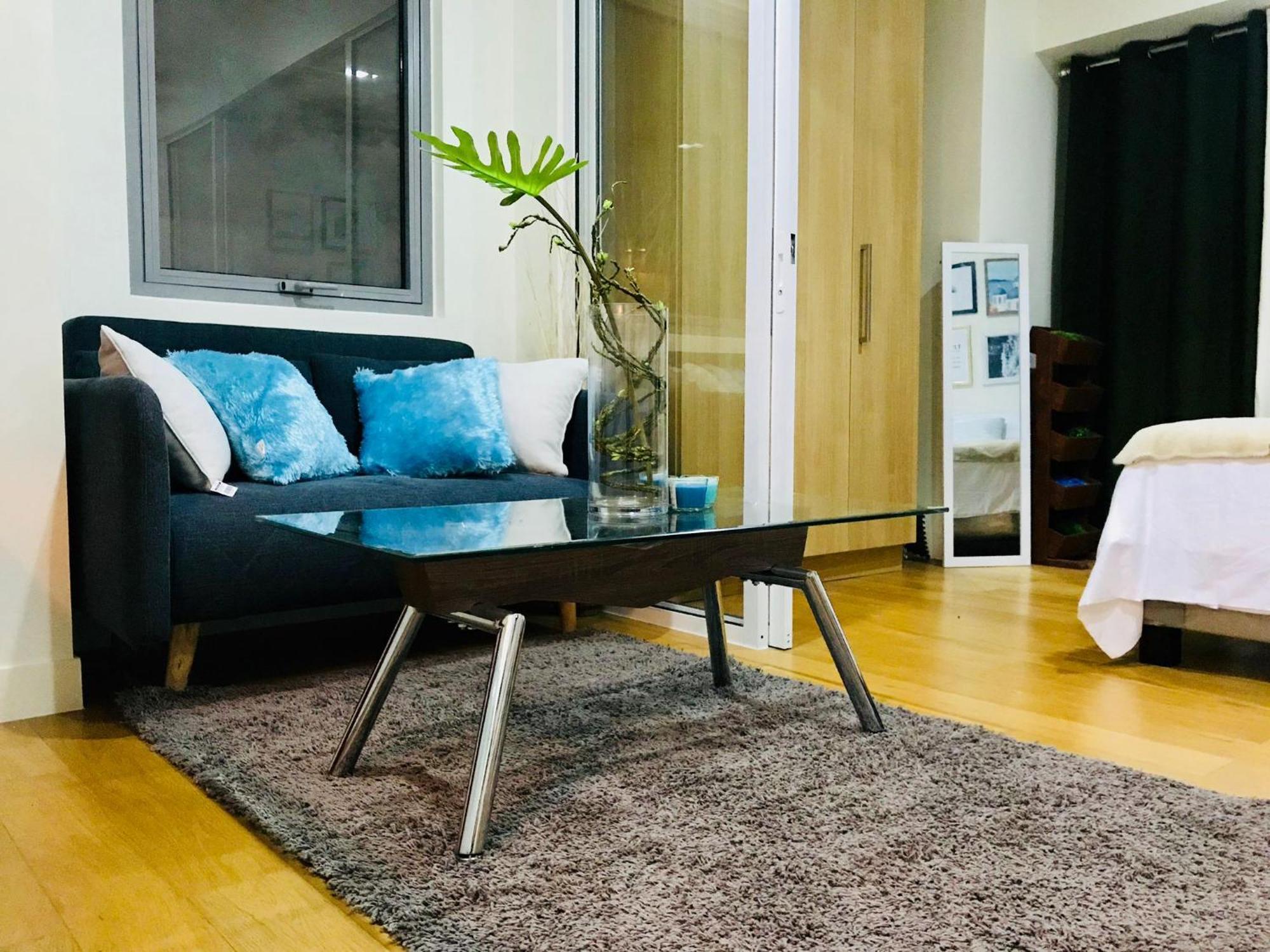 Acqua Private Residence Livingstone Tower Condo Unit With Free Wifi Manila Dış mekan fotoğraf